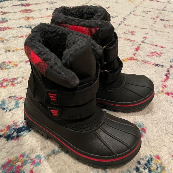 NWT Joe Fresh winter boots - Picture 2 of 5